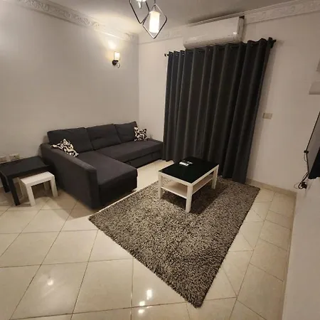 Stylish And Modern Apartment Close To The Airport Cairo Exterior photo