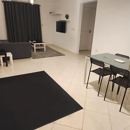 Stylish And Modern Apartment Close To The Airport Cairo Exterior photo