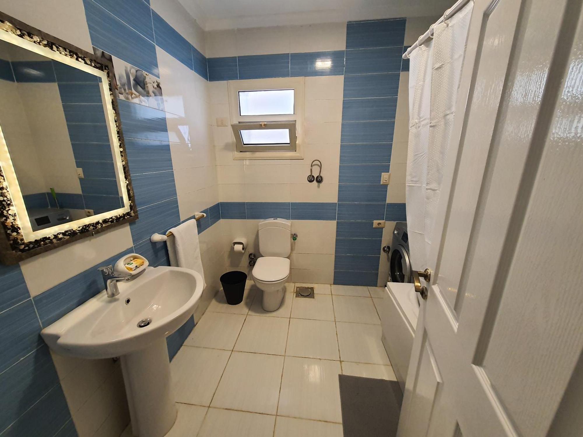 Stylish And Modern Close To The Airport Cairo